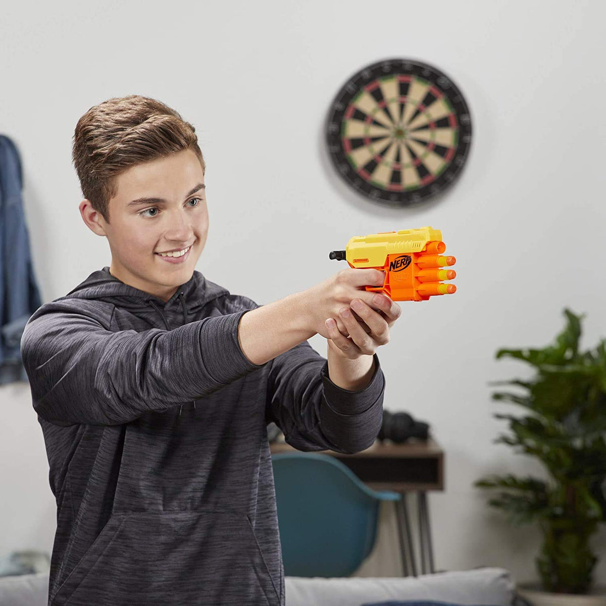 Nerf Alpha Strike Fang QS-4 Dart Targeting Set with 12 Foam Darts