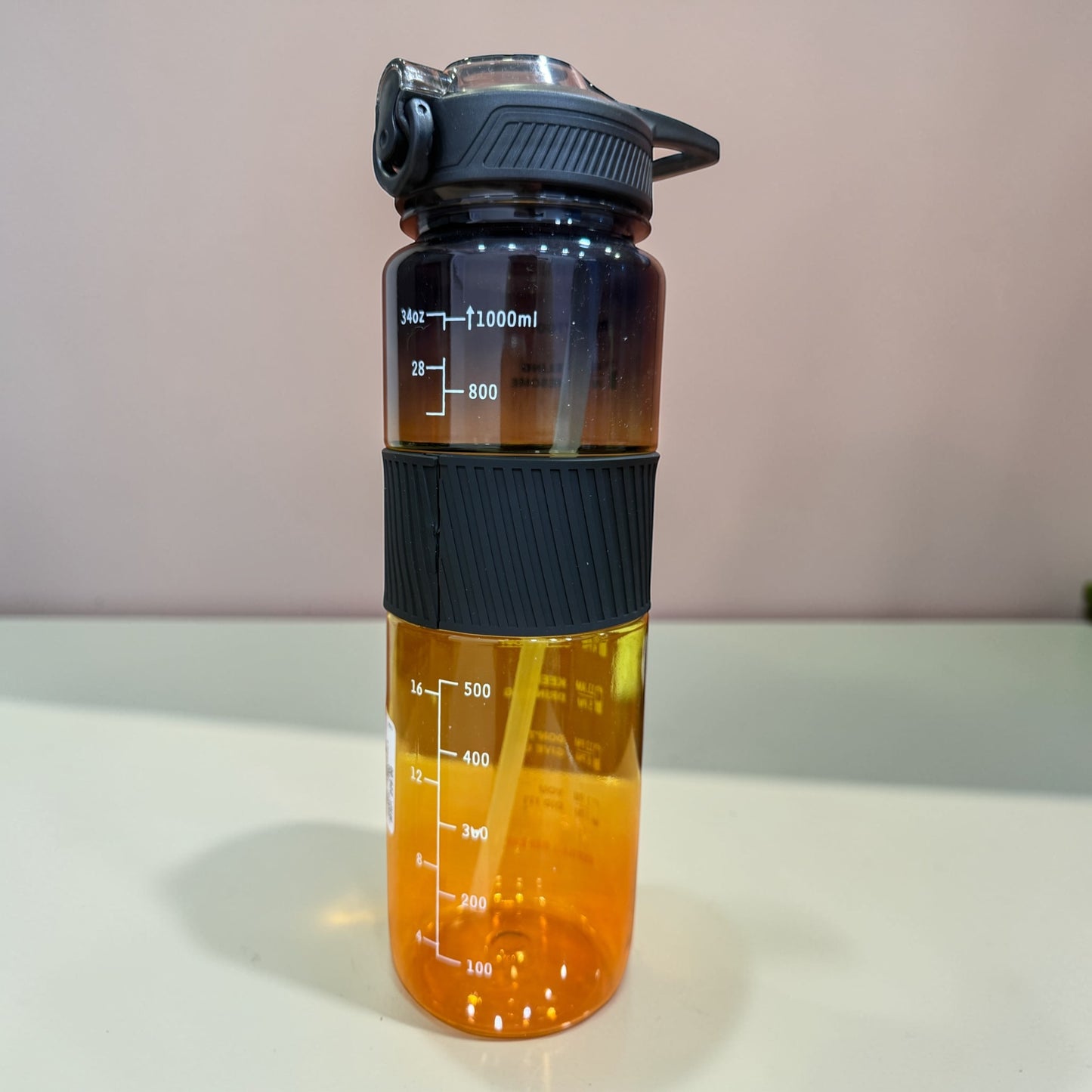 Hello Motivational Water Bottle | Sipper Detail