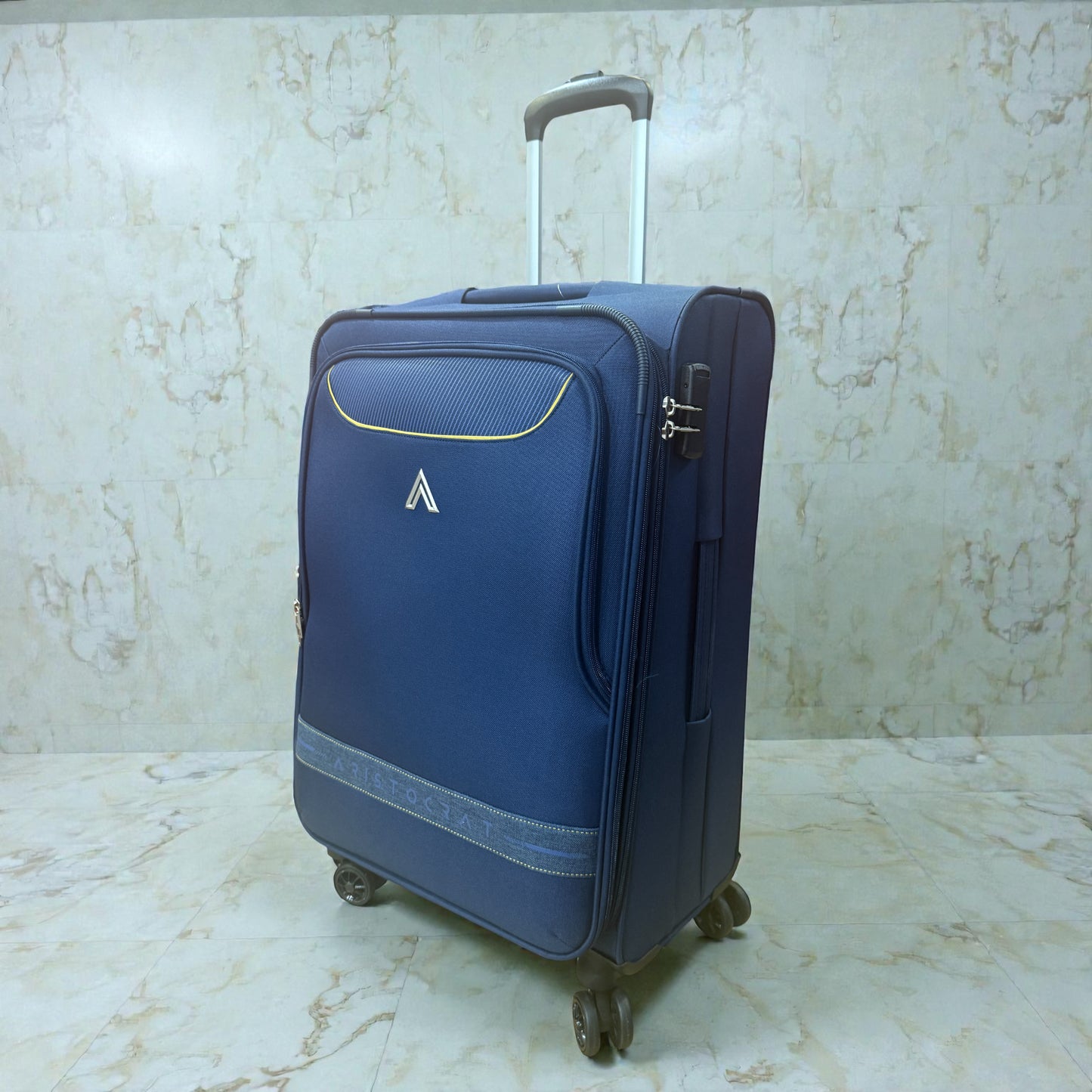 Aristocrat FORTIS STR EXP Hardside Spinner Luggage Strolley with Anti-Theft Zips