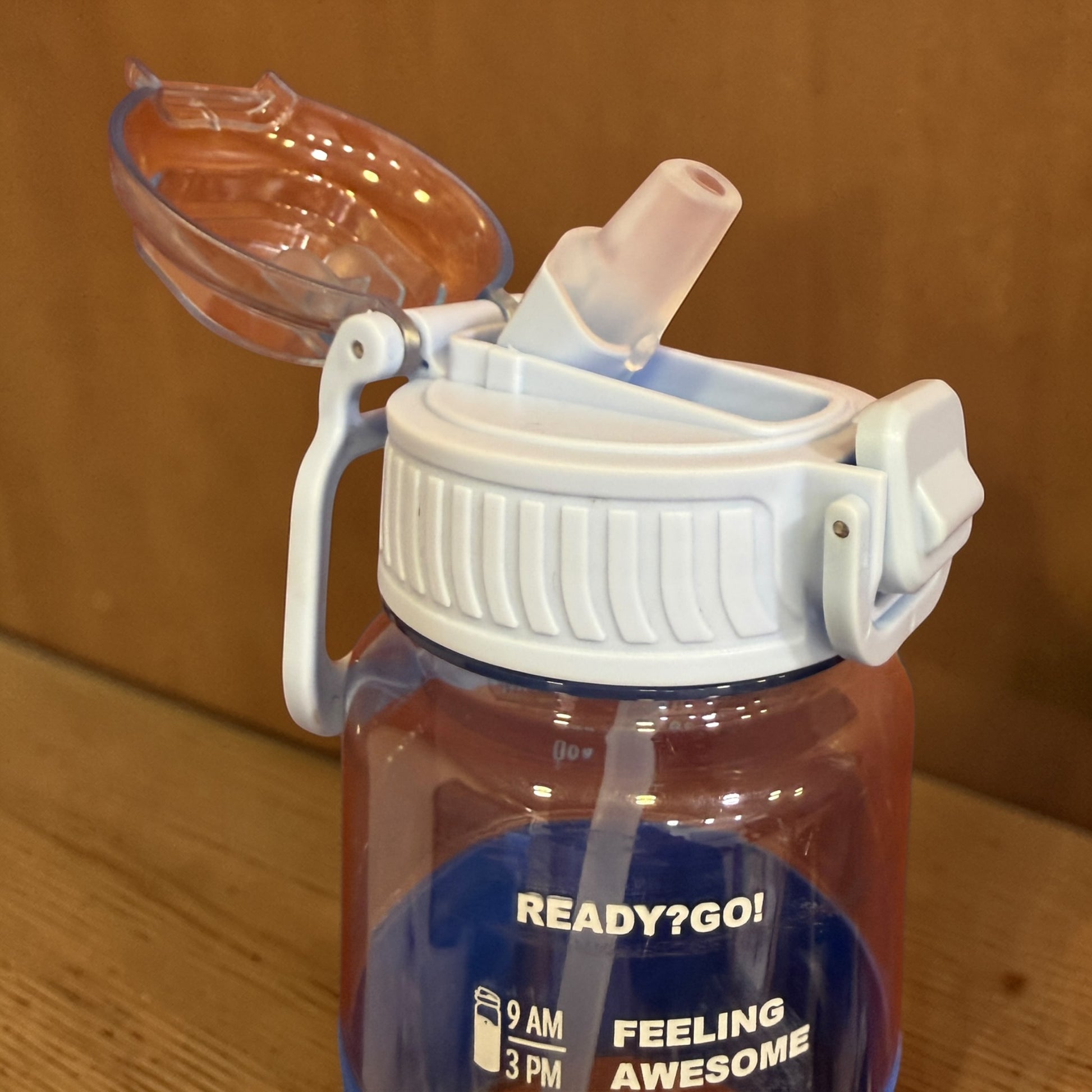 RUN Motivational Water Bottle | Time Markers Detail