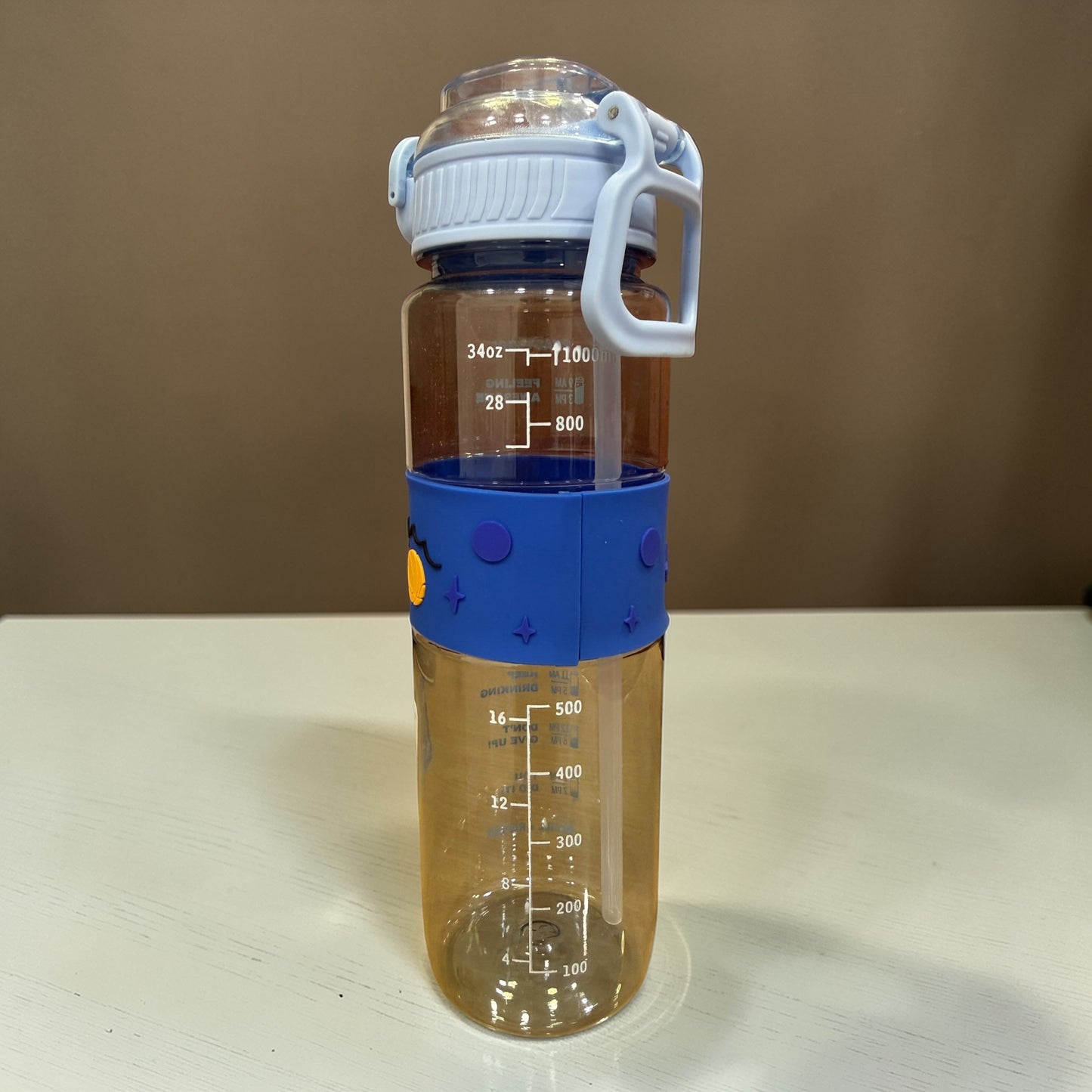 RUN Motivational Water Bottle | Sipper Detail