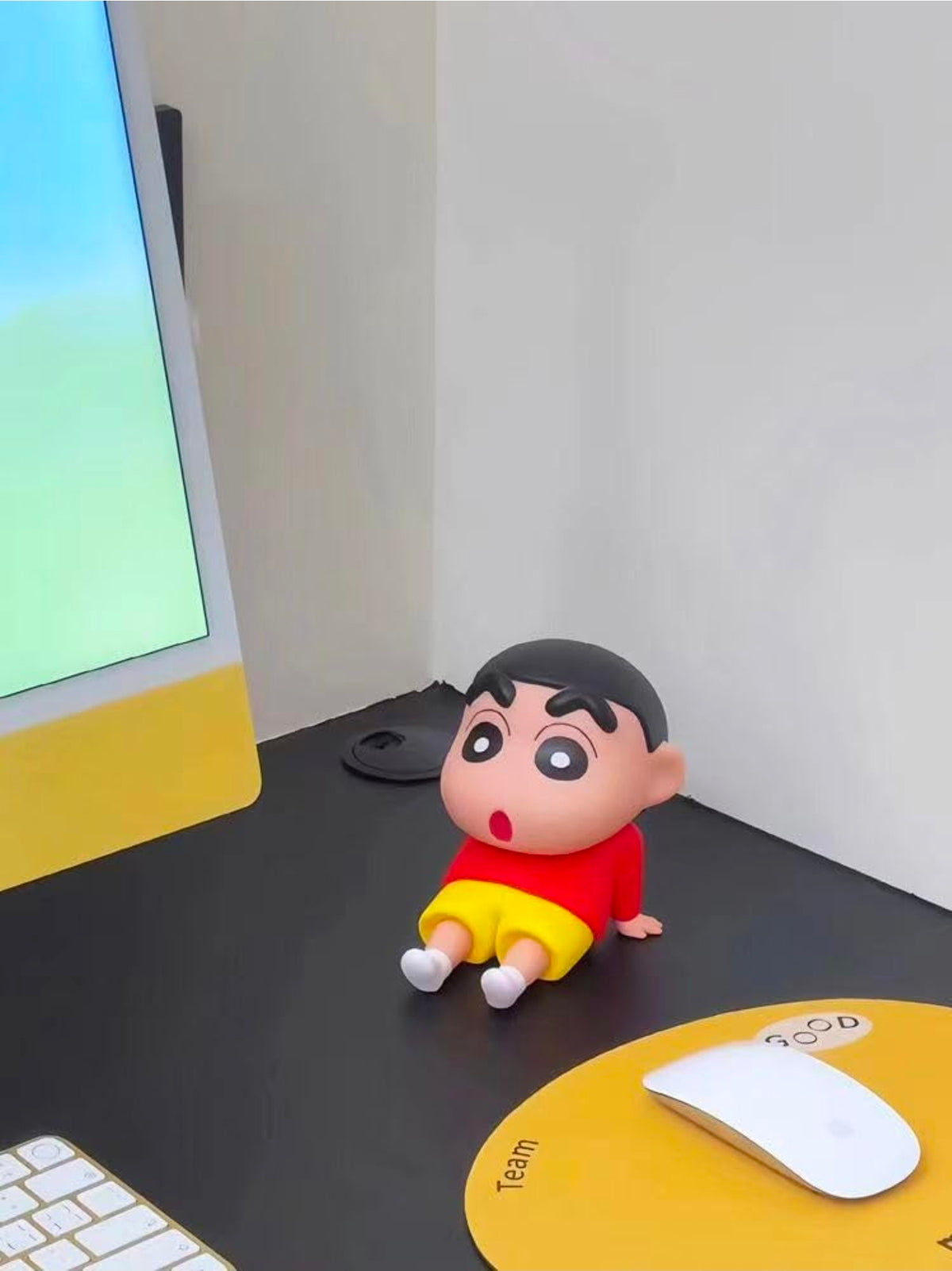 Shinchan Action Figure Mobile & Tablet Stand