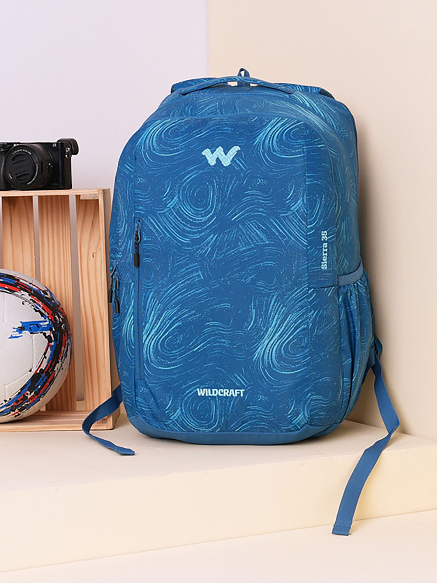 https://adn-static1.nykaa.com/nykdesignstudio-images/pub/media/catalog/product/f/c/fcf2fcf890333837287513500NavyBlue_8.jpg